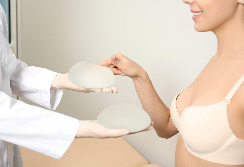 Augmentation mammaire à Paris